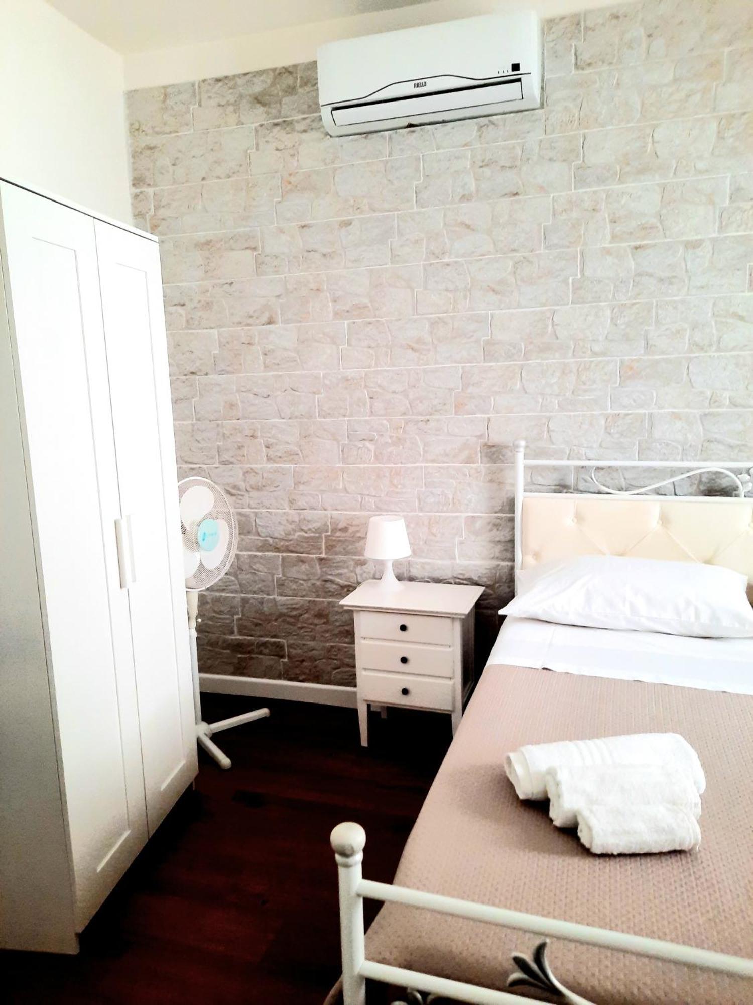 Guest House Santa Caterina Monopoli Exterior foto